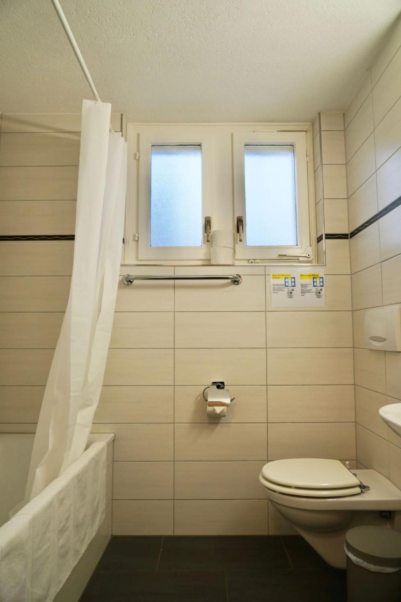 Swiss - 2 Bedroom Close To Eth