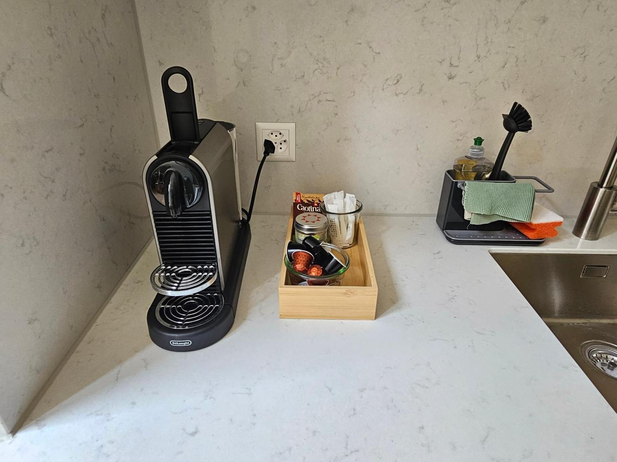 New 2 Bedroom - 15min From Paradeplatz Apartamento