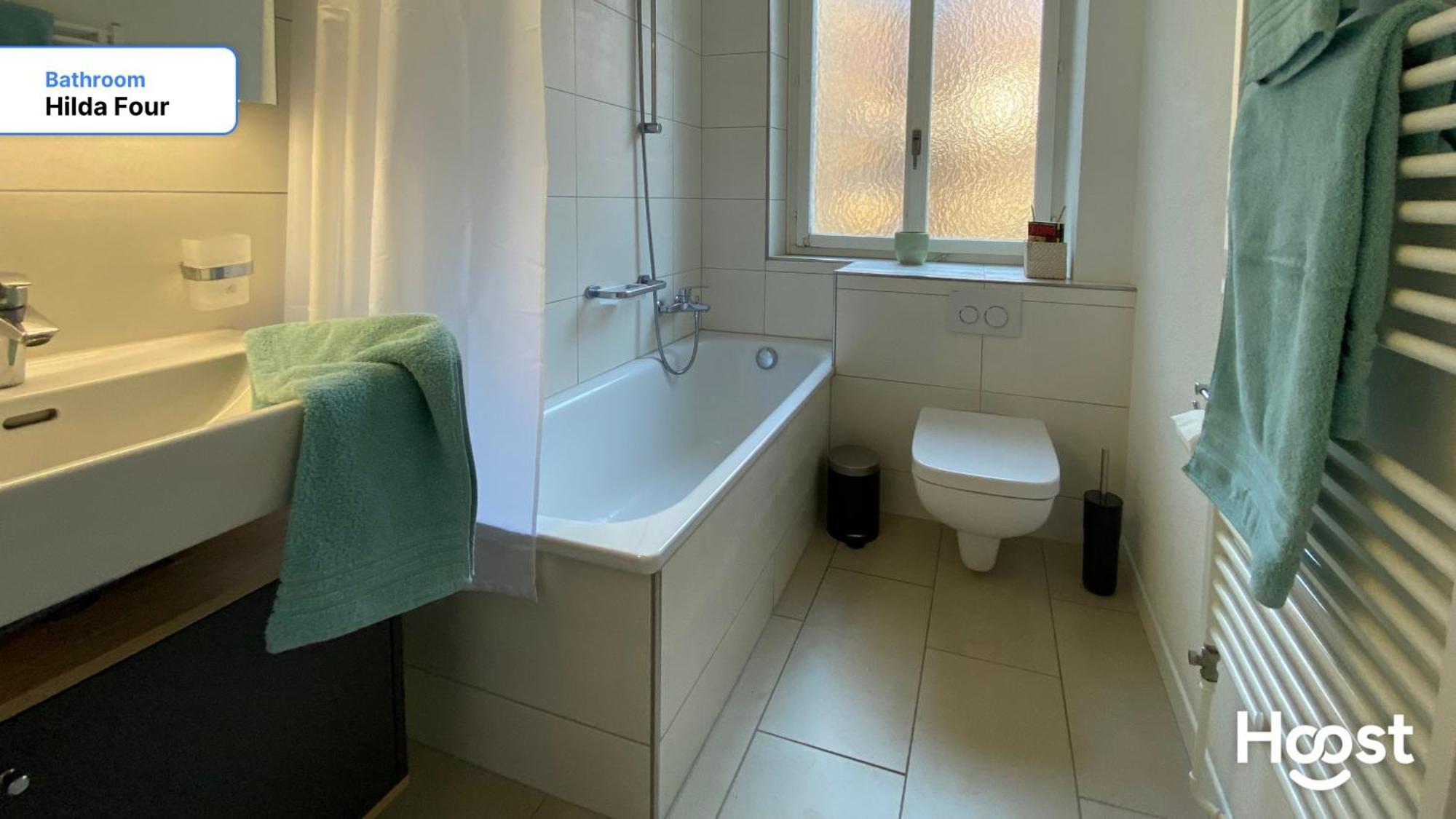 H4 Family Apartment, Central, Quite, Modern Apartment