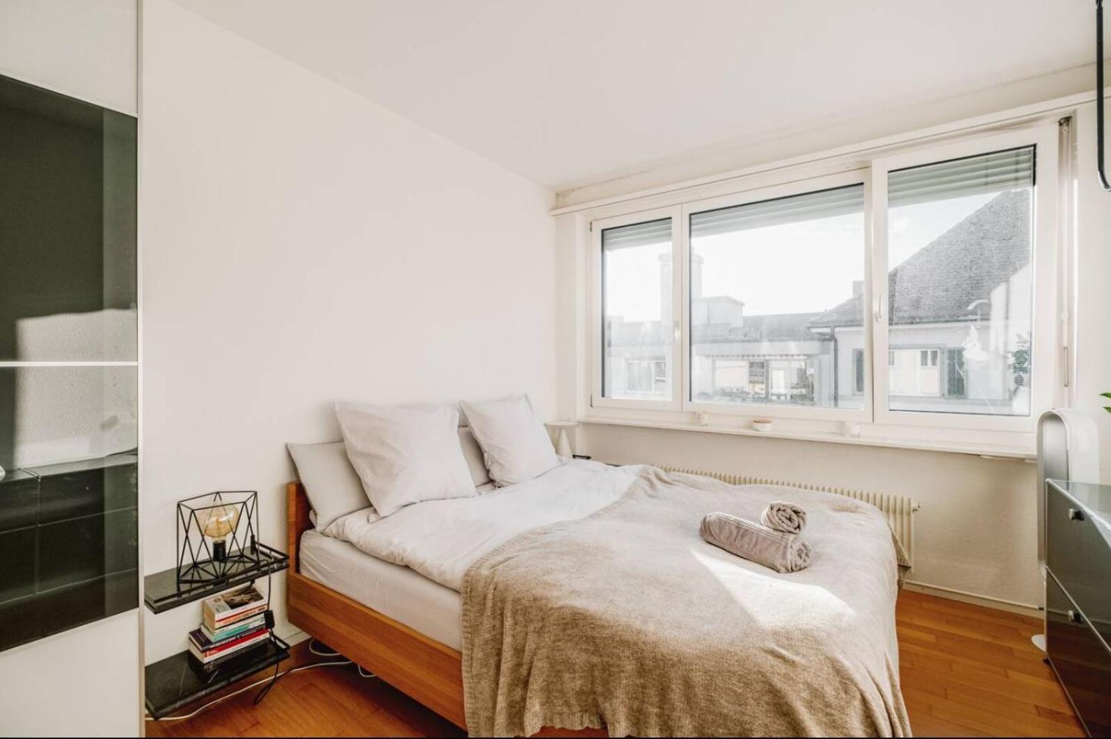 Modern Apartment With Balcony In Zurich Center A Hoh - Self Checkin Zurich