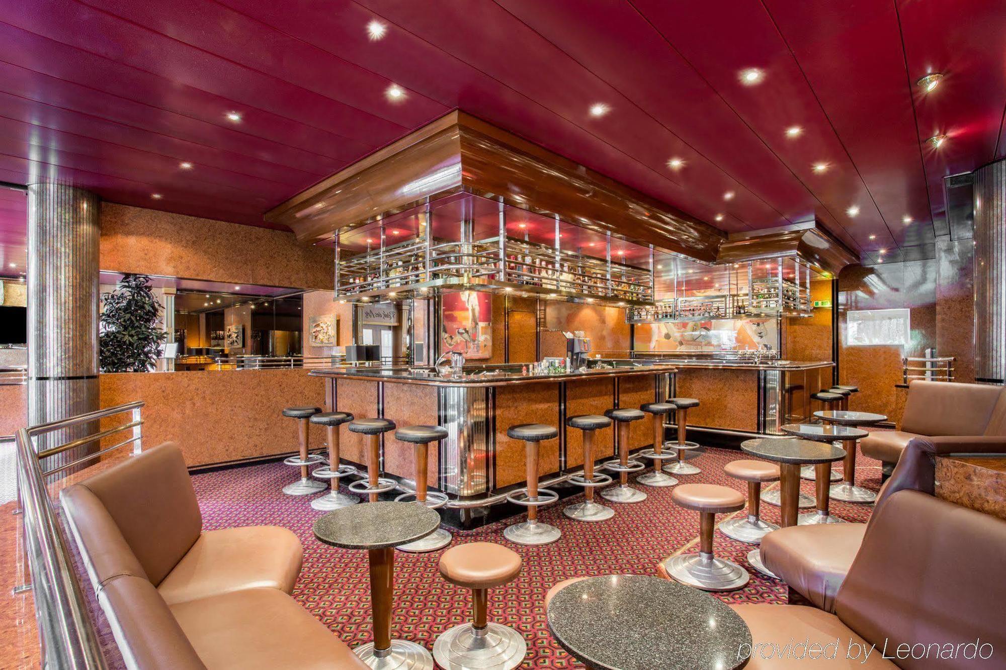 Crowne Plaza By Ihg