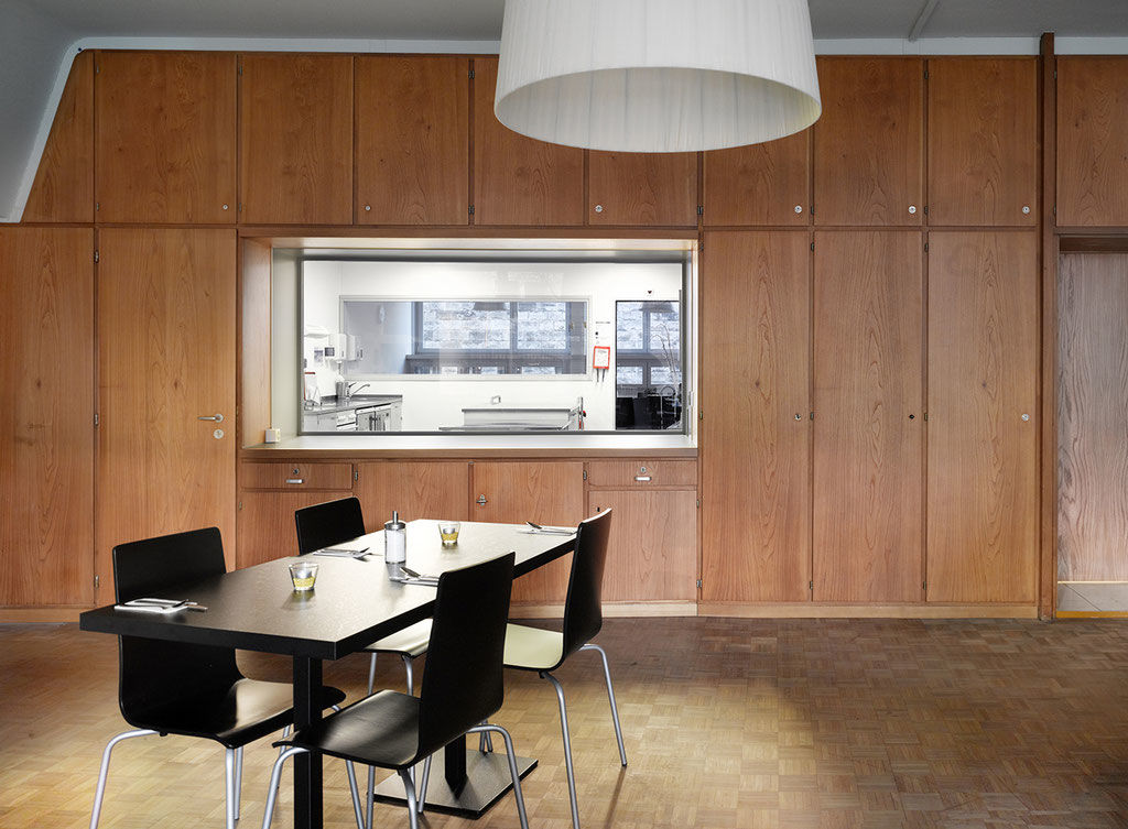 Marta - 1950's Architecture In Zurich's Vibrant Old Town, Near Main Station 2*