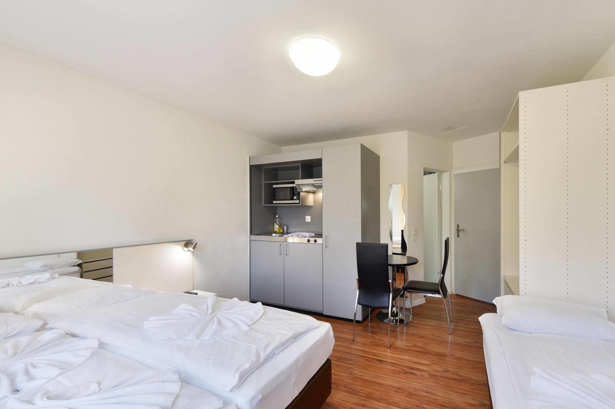 Apartment Swiss Star California - Self Check-in