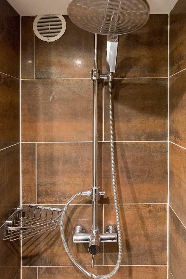 Superb Bright Apartment With Pocket Wifi !! Apartment Zurich