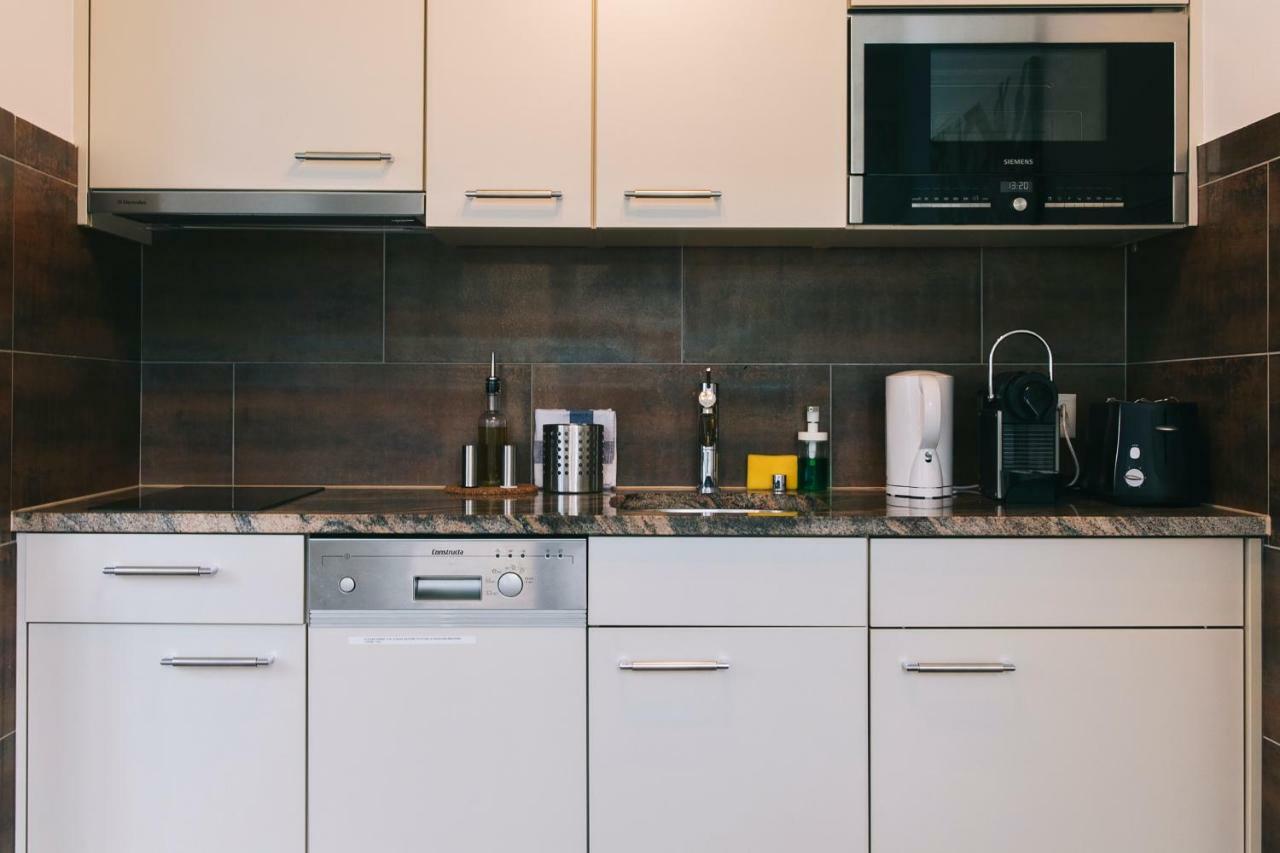 Superb Bright Apartment With Pocket Wifi !! Apartment *