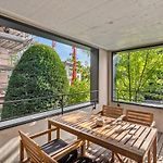Zurich Flat: Central & Lake Convenience