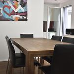 Stylish 1Br Near Lake And Opera - Flower 52