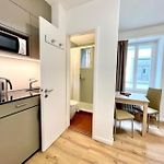Heart of Zurich Modern Studio HG7