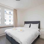 Urban Oasis With Queen Bed And View Be-33