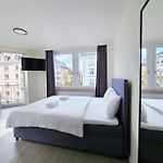 Downtown Deluxe Studio With Queen Bed Be-46