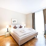 Jenatsch Apartments