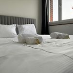 Urban Oasis With Queen Bed And View Be-54