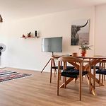 Moderne Wohnung In Zuerich Oerlikon! -201-