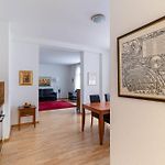 Nice 1Br Apartment Near Lake - Fb6
