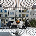 Executive 2 Bedroom Flat Near To The Lake - D10