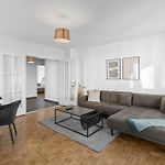 Lovely Flats In Great Location