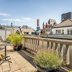 Neues Schloss Privat Hotel Zurich, Autograph Collection