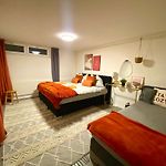 120M2 Modern 3-Bedroom Loft In Zuerich