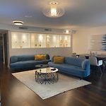 Zurich Luxury Residence 250Sqm With Ac & Parking