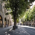 Zürich Central Station Apartment, 2 bedroom&Sofabed