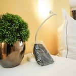 2 Room Suite Pedestrian Area