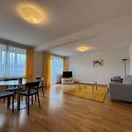 Spacious 1Br Near Opera And Lake - Mill 5 43