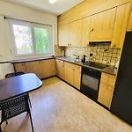 5 Bedroom City Center Apartment With Balcony Dorf - Self Checkin