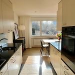 Boho Chic Apt With 125Sqm, 2 Bedroom 2 Baths With 36Sqm Dual Terraces With Parking And 10 Min To Lake Zurich