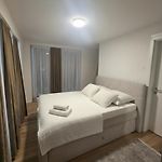 Lux Line Apartment