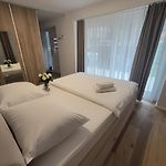 Lux Line Apartment