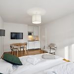 City Studio - Crown 25