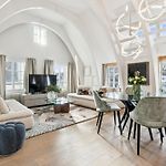 Old Town Diamond Penthouse Ac Private Rooftop