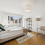 Very Centrally Located Studio - Crown 15