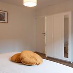 Leaf Apartment In Zurich Oerlikon