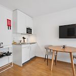 City Studio - Crown 22