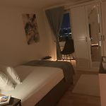 2 Rooms In Center Of Zuerich Hb Station