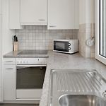 Beautiful, Quite And Very Central 2 Bedroom Flat