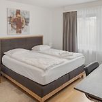 2 Bedroom Apartment Near Lake And City Centre - D5