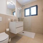 Pure Living Apartment In Zuerich Oerlikon