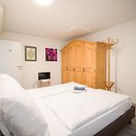 Zurich Rooms Near Oerlikon And Airport