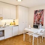 Practical Studio In The City Center - Art 7
