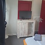 Compact Room Zurich With Easy Access And Near Center