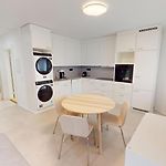 Central 2Br Apartment Zurich District 6 - Near City Centre