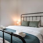 City Apt With Free Parking & Ac Tram To Center