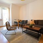 Simple & Comfy Apartment In Zuerich