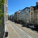 Cozy Apartment In The Heart Of The Zurich Botanic Garden