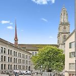 Designer Old Town Residence Waterview Ac