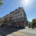 Loewenplatz Apartment Near Station By Airhome