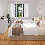 Stylish 2Br With Stunning Zurich Views - Tilia 41