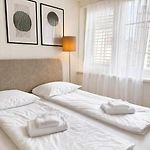 Charming Riverside Studio - Stork 41